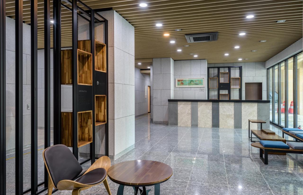 Hotel With City جيجو المظهر الخارجي الصورة
