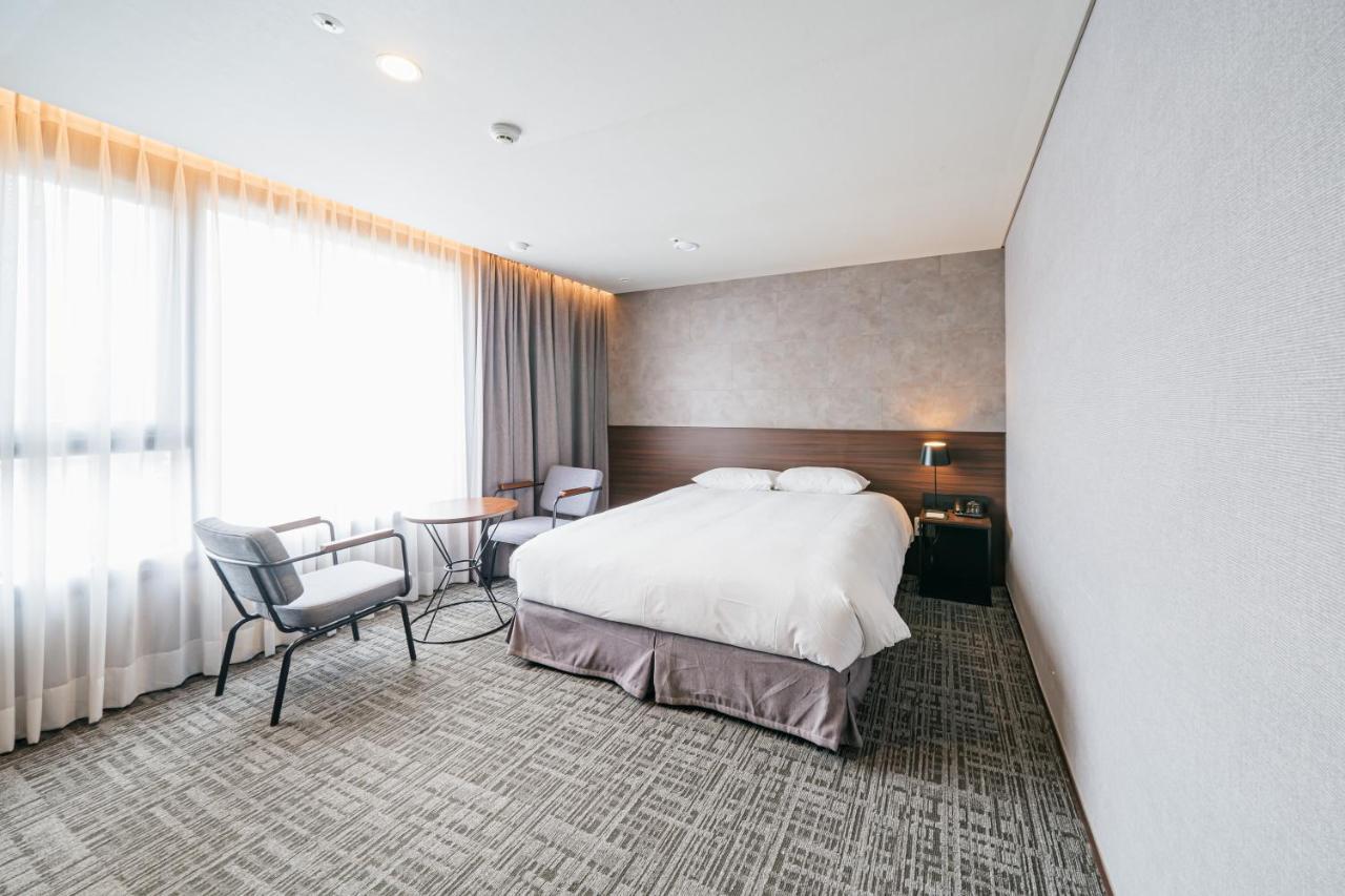 Hotel With City جيجو المظهر الخارجي الصورة