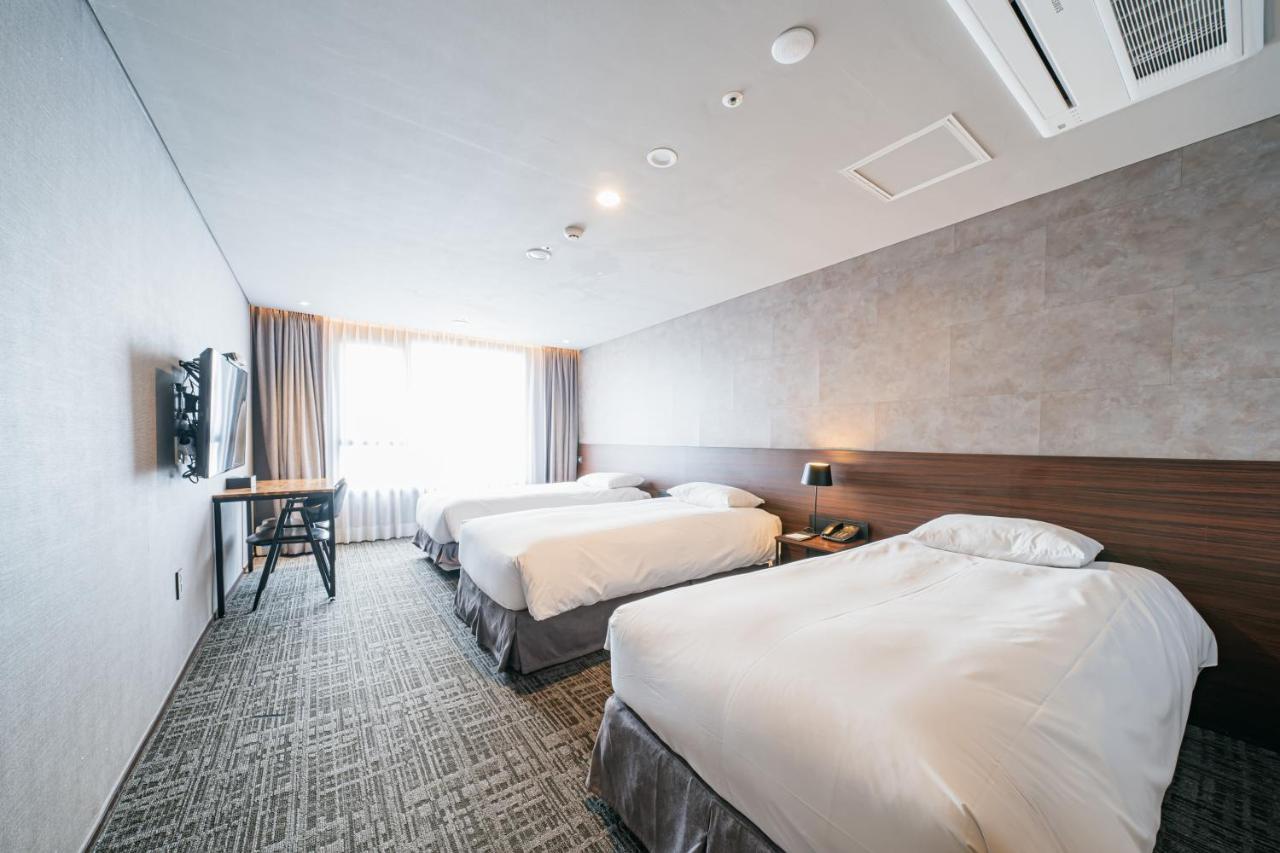 Hotel With City جيجو المظهر الخارجي الصورة